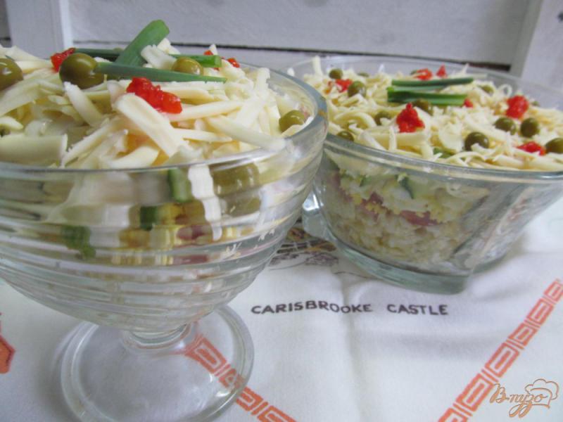 Фото приготовление рецепта: Капустный салат с ветчиной и огурцом шаг №10