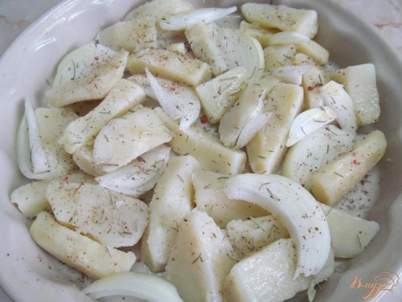 Фото приготовление рецепта: Фрикадельки с картофелем в духовке шаг №3