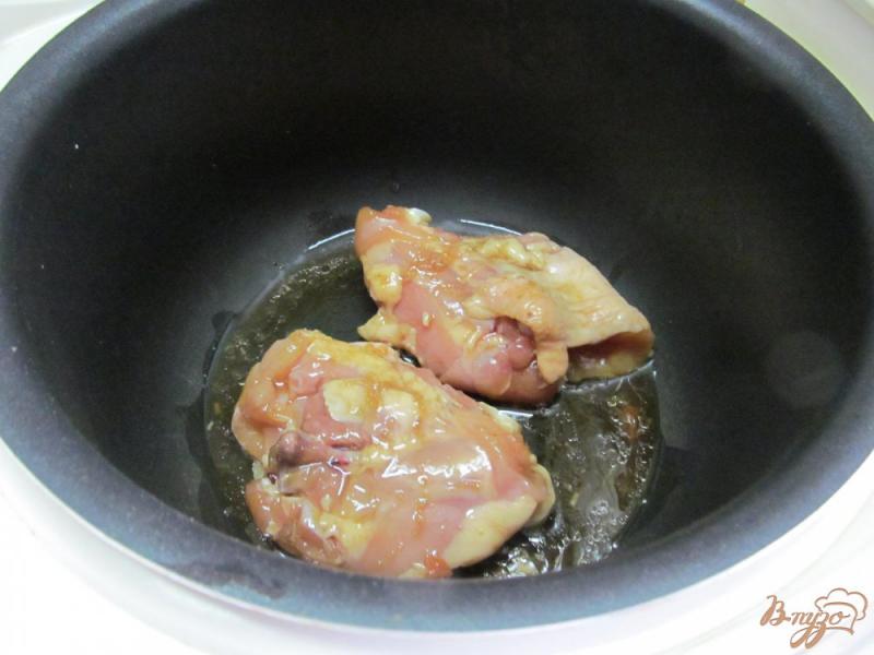Фото приготовление рецепта: Куриные бедра в соусе терияки шаг №5