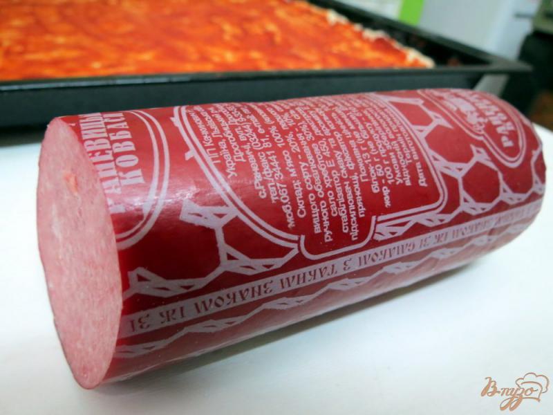 Фото приготовление рецепта: Пицца  с огурцами шаг №6