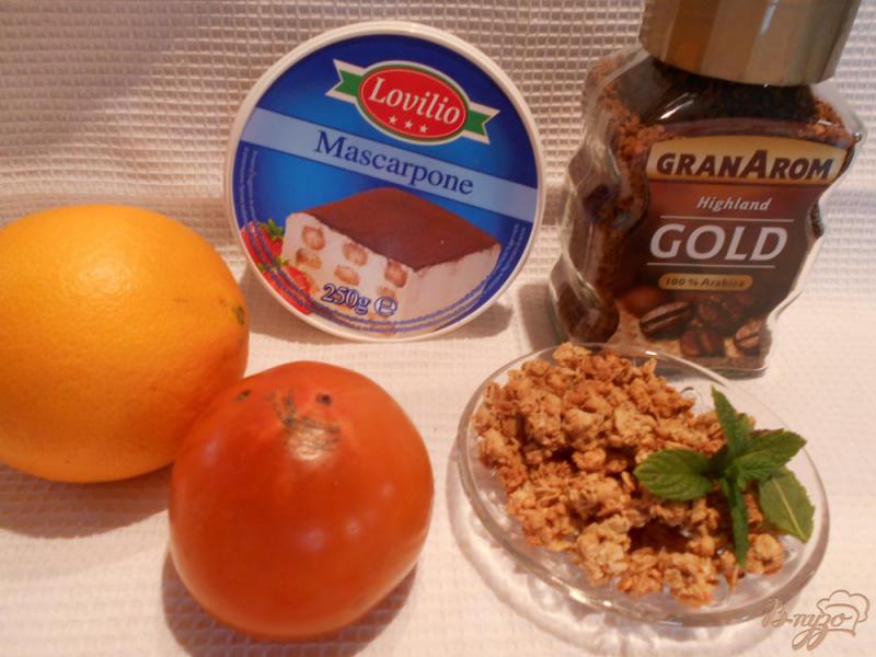 Фото приготовление рецепта: Десерт с хурмой и апельсином шаг №1