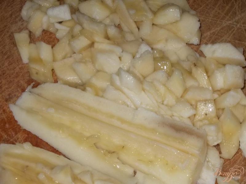 Фото приготовление рецепта: Банановые оладьи с каробом шаг №1