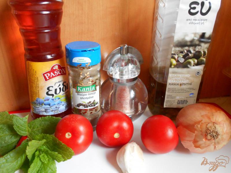 Фото приготовление рецепта: Быстромаринованные помидоры шаг №1
