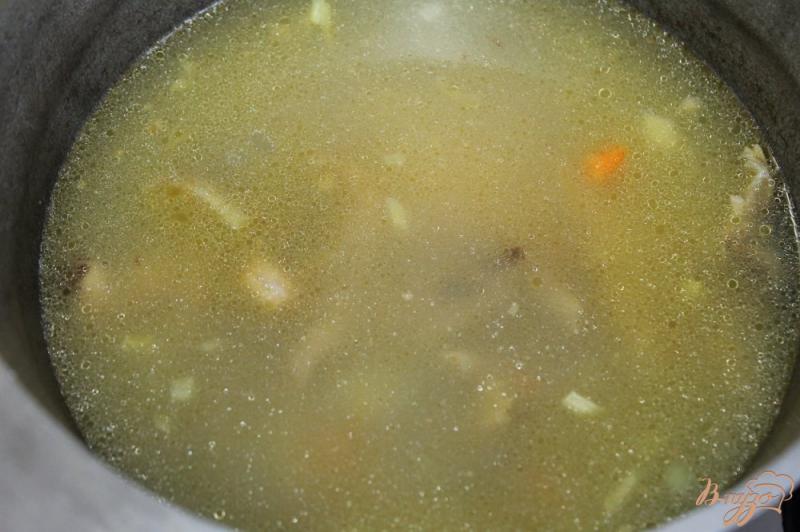 Фото приготовление рецепта: Суп с нутом и фасолью с курицей шаг №6