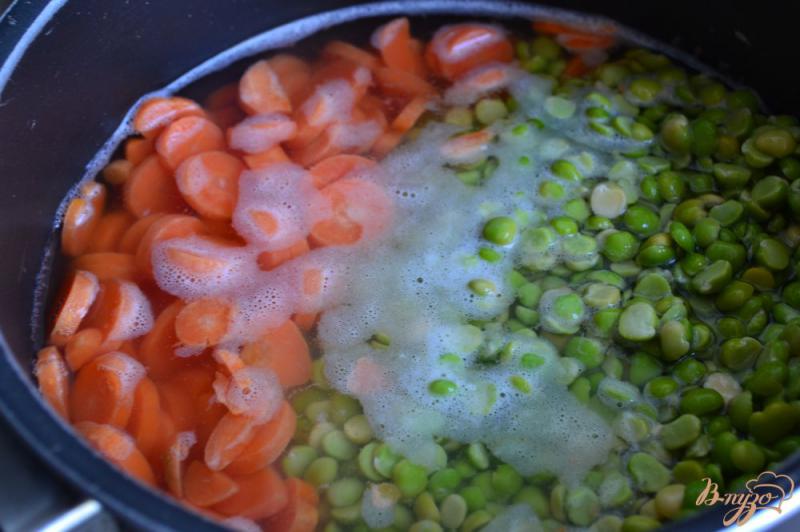Фото приготовление рецепта: Горохово-морковное пюре шаг №2