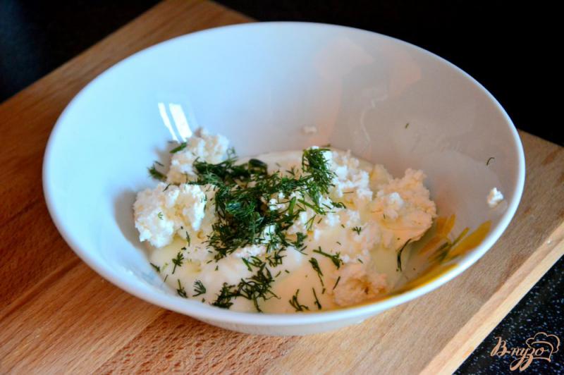 Фото приготовление рецепта: Весенний салат из редиски шаг №5