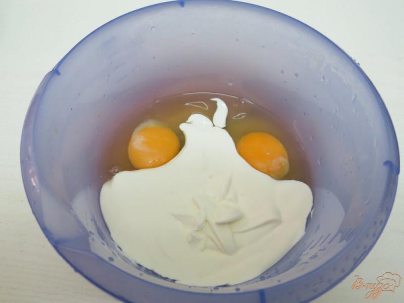 Фото приготовление рецепта: Грибная подлива с сыром и яйцами. шаг №6