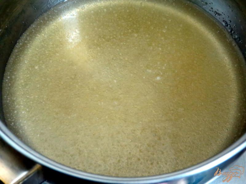 Фото приготовление рецепта: Мусс из персикового пюре шаг №4