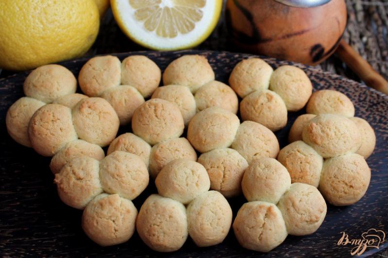 Фото приготовление рецепта: Песочное печенье с лимоном шаг №6