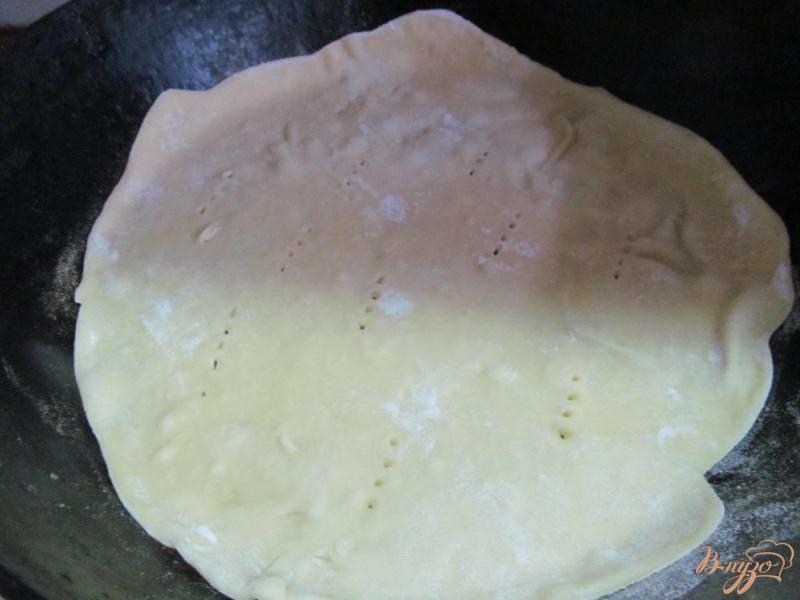 Фото приготовление рецепта: Торт на сковороде с творожной начинкой шаг №10