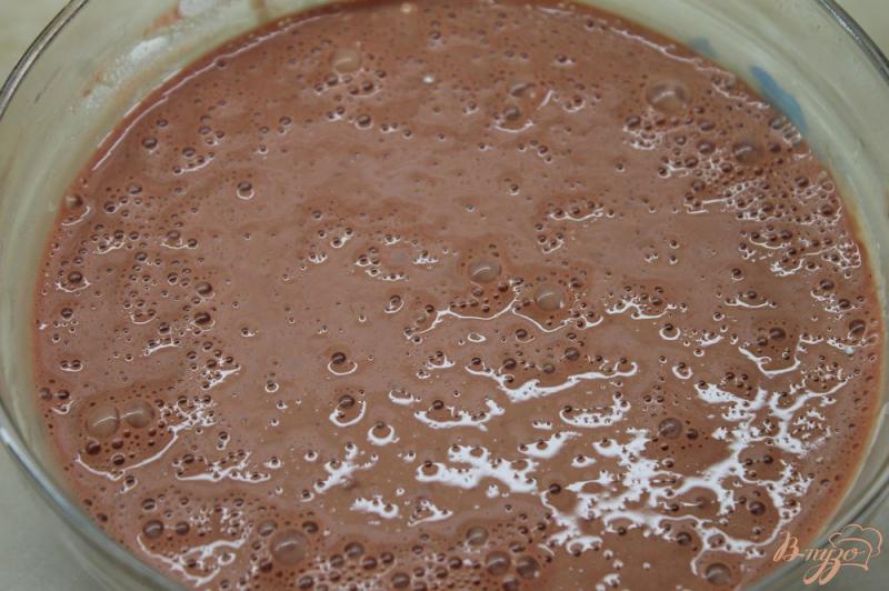 Фото приготовление рецепта: Закусочный печеночный торт с грибами шаг №3