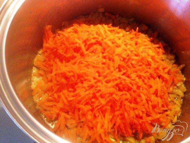 Фото приготовление рецепта: Рис с карри и куриным филе шаг №4