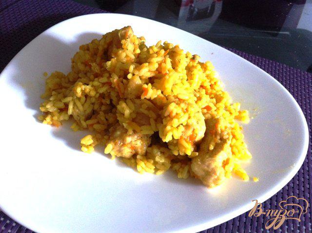 Фото приготовление рецепта: Рис с карри и куриным филе шаг №9