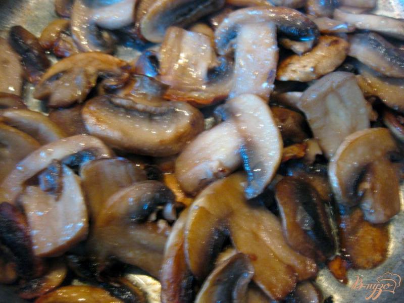 Фото приготовление рецепта: Свинина с грибами и картофелем в горшочке шаг №2