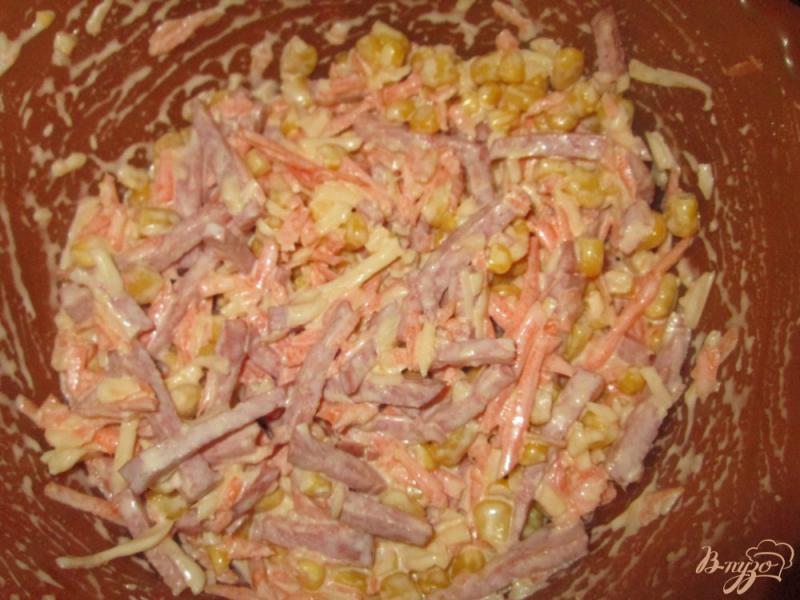 Фото приготовление рецепта: Салат со свежей морковью шаг №3