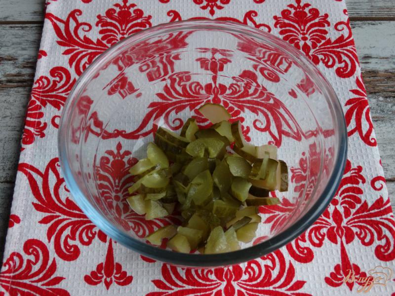 Фото приготовление рецепта: Салат с фасолью кукурузой и ветчиной шаг №1