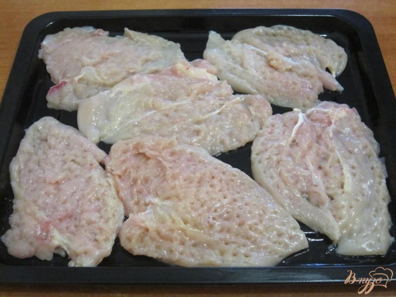Фото приготовление рецепта: Филе куриное с ананасами шаг №2