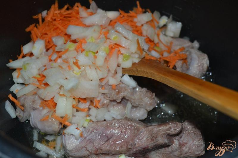 Фото приготовление рецепта: Жаркое со свининой в мультиварке-скороварке шаг №4