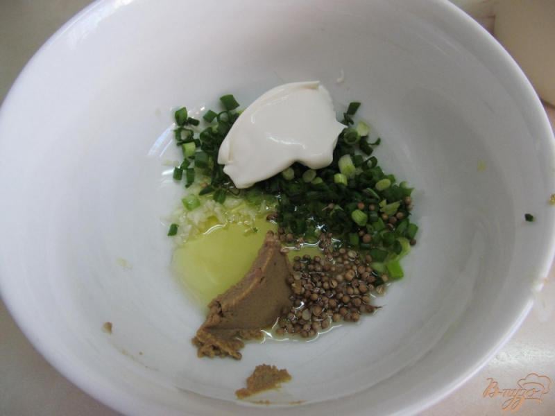 Фото приготовление рецепта: Салат из свеклы капусты и мяса шаг №4