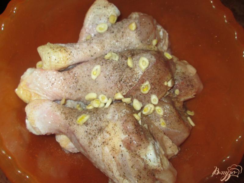 Фото приготовление рецепта: Куриные голени запеченные в духовке с соусом шаг №1