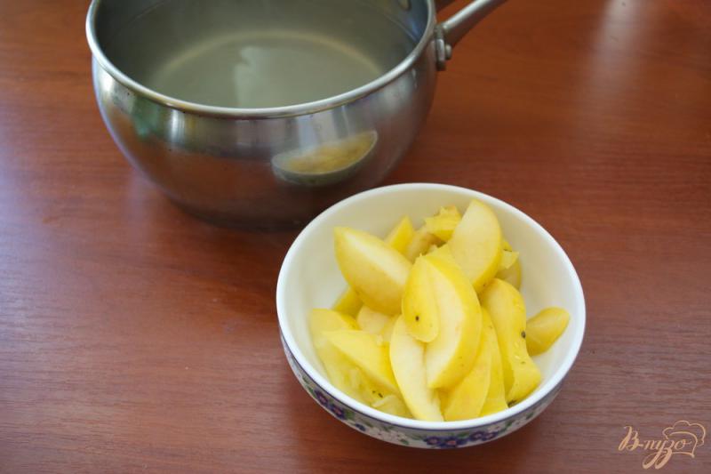 Фото приготовление рецепта: Кисель из яблок и варенья для диеты шаг №3
