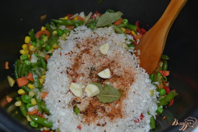 Фото приготовление рецепта: Рис с овощами в мультиварке-скороварке шаг №6
