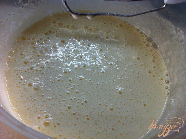Фото приготовление рецепта: Ванильная  двухслойная запеканка  с клубничным соусом шаг №1