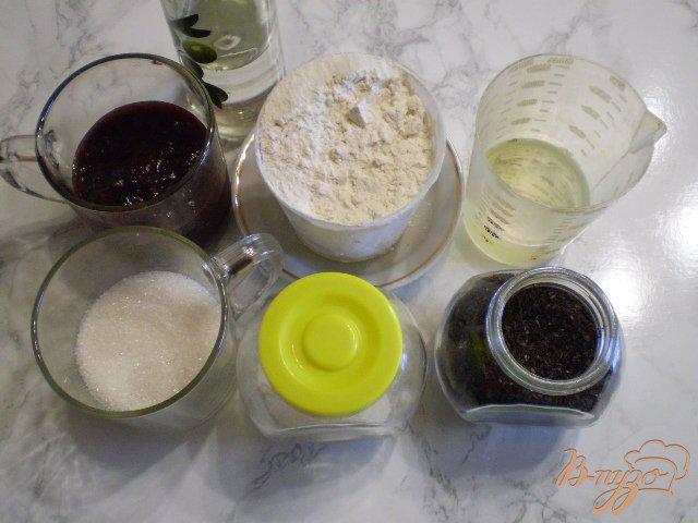 Фото приготовление рецепта: Чайный пирог с вареньем шаг №1