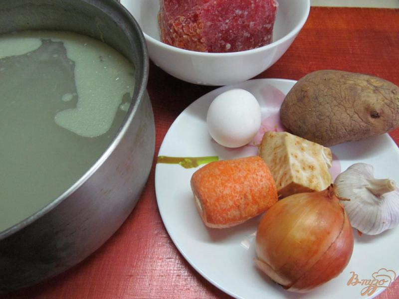 Фото приготовление рецепта: Томатный суп с яйцом шаг №1