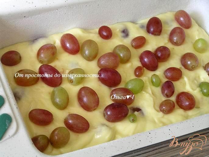 Фото приготовление рецепта: Виноградный пирог от Джейми Оливера шаг №4
