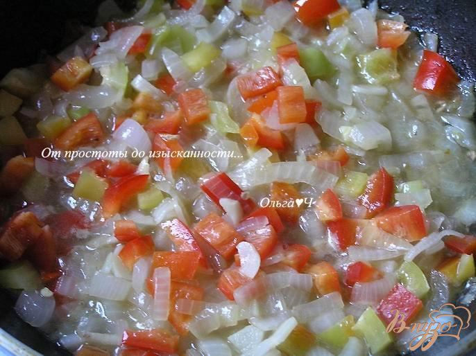 Фото приготовление рецепта: Кассероль со свининой, овощами и коричневым рисом шаг №3