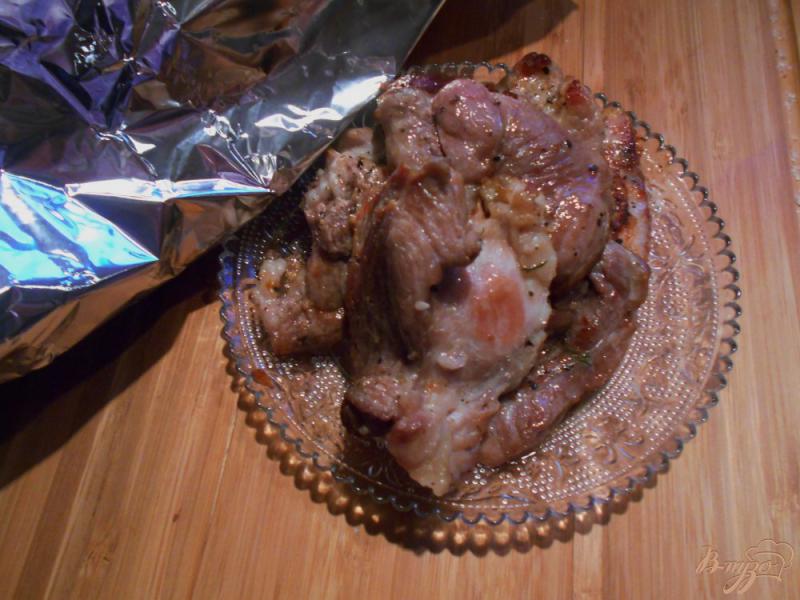 Фото приготовление рецепта: Свинина в винно- грибном соусе с тимьяном шаг №4