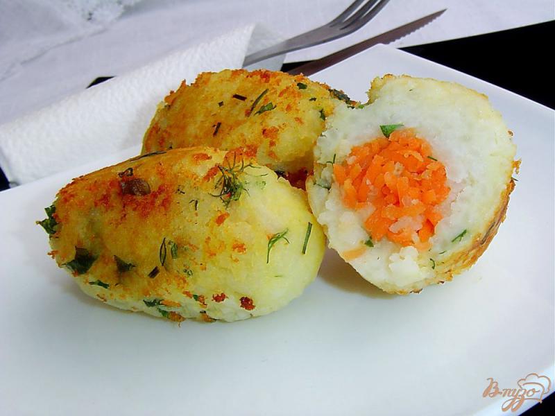 Фото приготовление рецепта: Котлеты рисово-картофельные с морковью шаг №7