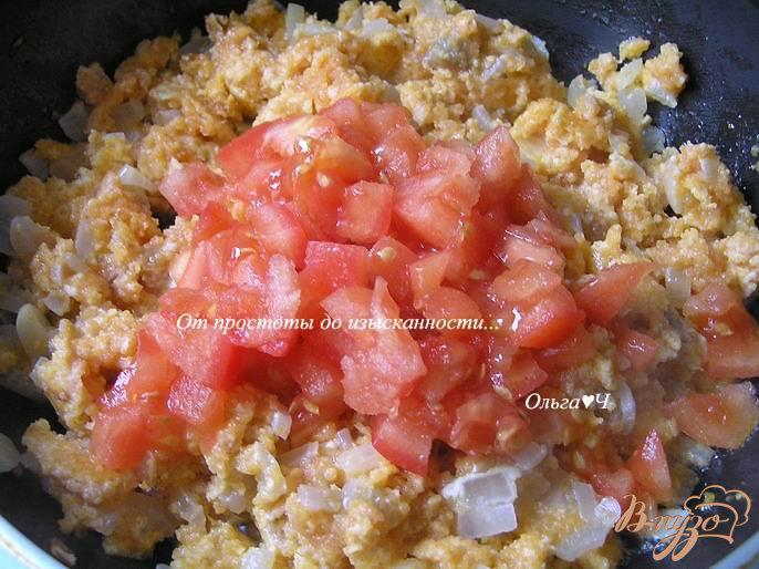Фото приготовление рецепта: Икра сазана с помидорами шаг №3
