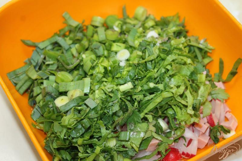 Фото приготовление рецепта: Лаваш с колбасой и овощами шаг №4