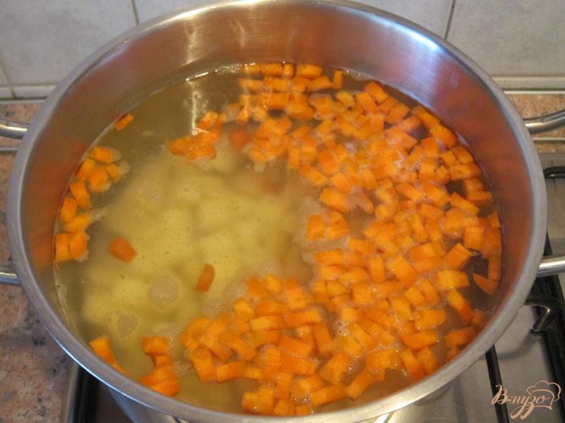 Фото приготовление рецепта: Суп с фрикадельками шаг №8