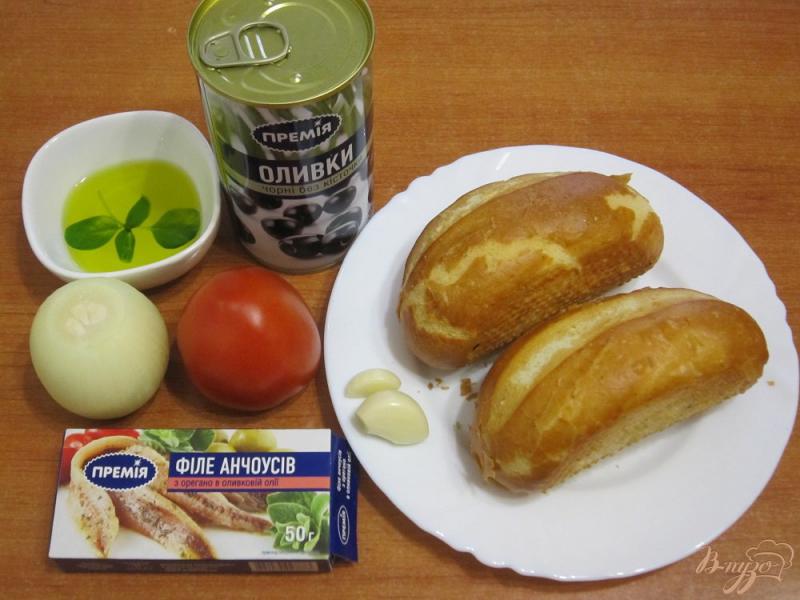 Фото приготовление рецепта: Сэндвичи с анчоусами шаг №1
