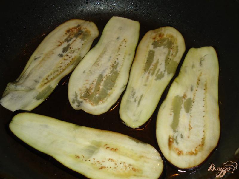 Фото приготовление рецепта: Баклажаны с орехами и зеленью шаг №2
