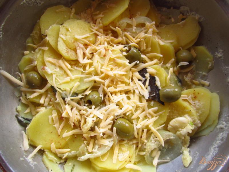 Фото приготовление рецепта: Картофель дофинуа от Джейми Оливера шаг №4
