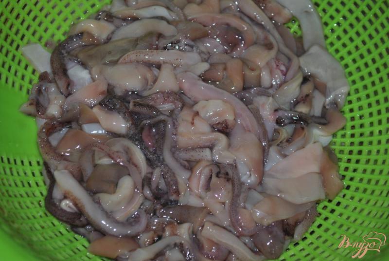 Фото приготовление рецепта: Порционный картофель с кальмарами шаг №4