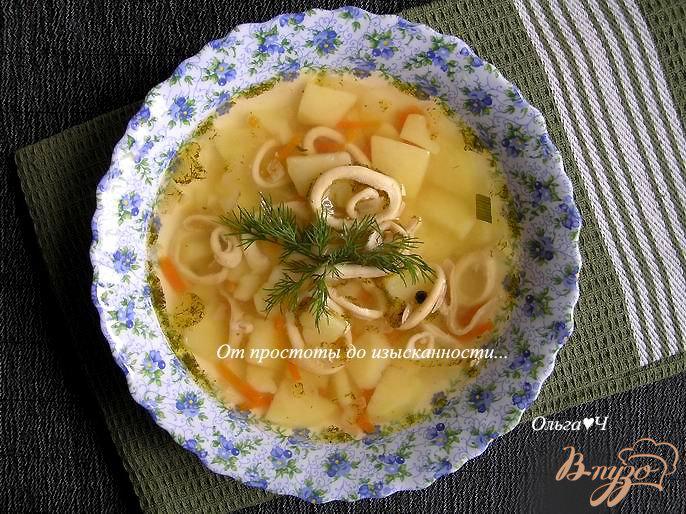 Фото приготовление рецепта: Овощной суп с кальмарами шаг №5