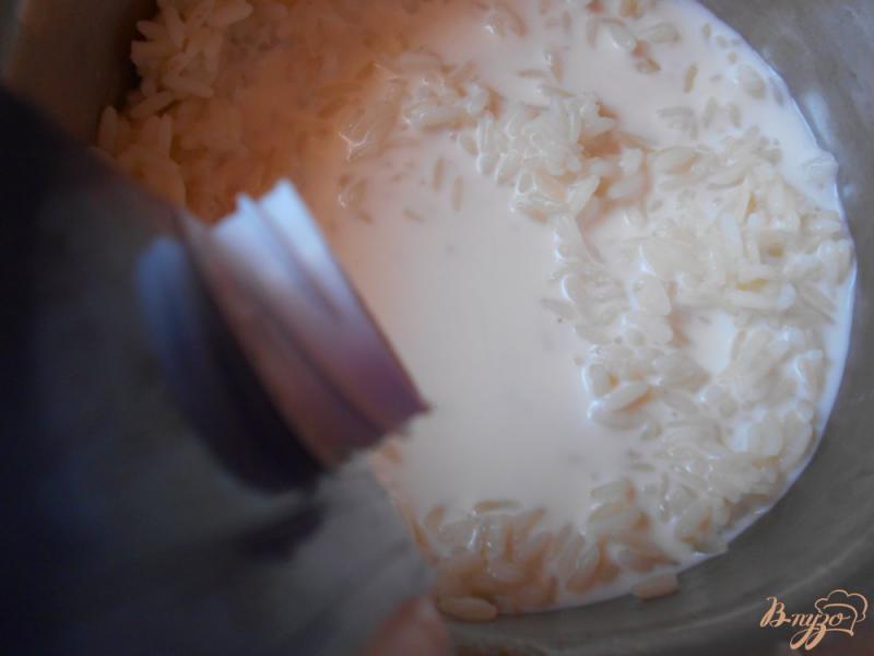Фото приготовление рецепта: Рисовый пудинг шаг №3