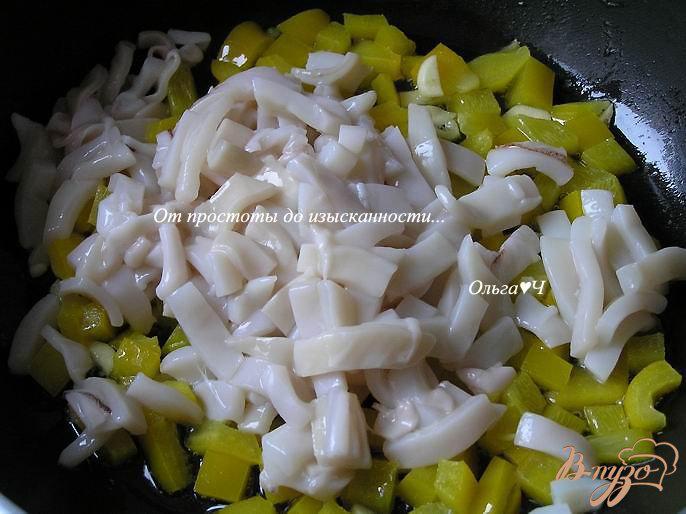Фото приготовление рецепта: Рис мелосо с кальмарами шаг №1