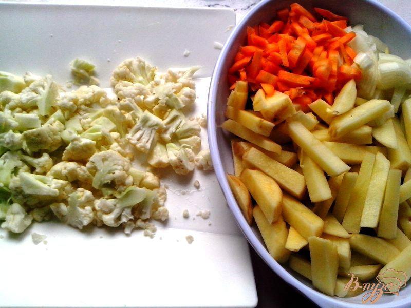 Фото приготовление рецепта: Нежное рагу из молодых овощей шаг №2