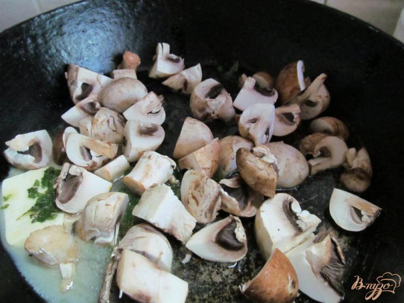 Фото приготовление рецепта: Рагу из грибов и пшена шаг №3