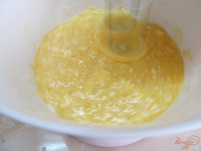 Фото приготовление рецепта: Пирожные залитые сметаной шаг №3