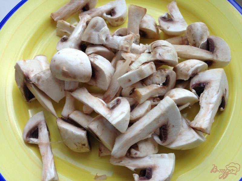 Фото приготовление рецепта: Свинина стир-фрай с овощами и грибами шаг №4