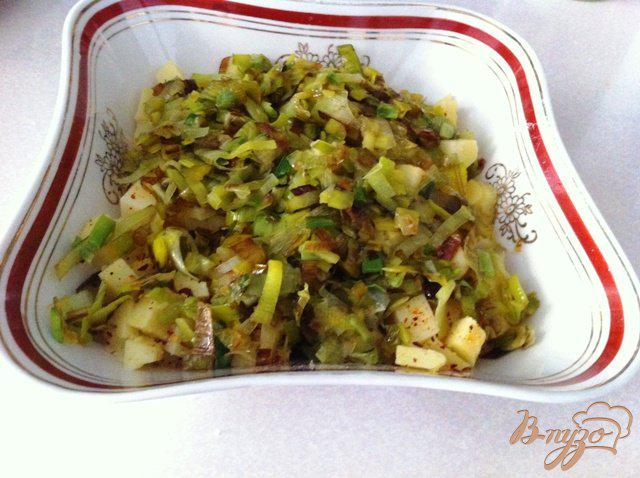Фото приготовление рецепта: Картофельный салат с тунцом шаг №3