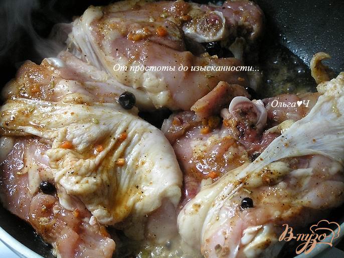 Фото приготовление рецепта: Курица в пряностях с корицей шаг №2