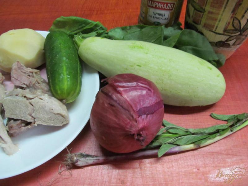 Фото приготовление рецепта: Теплый салат и свинины картофеля и кабачка шаг №1